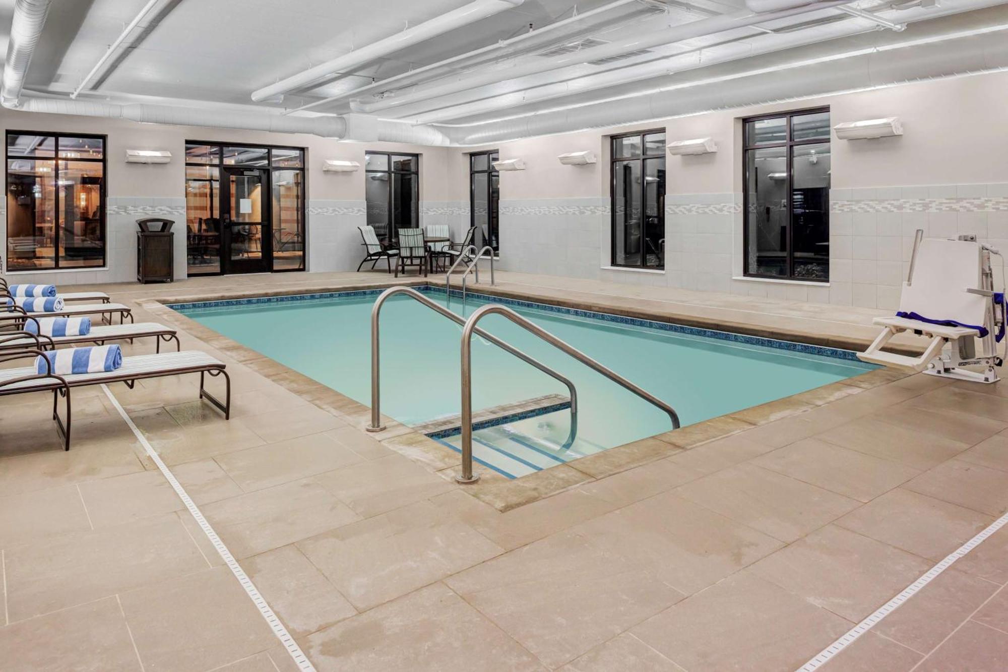 Homewood Suites By Hilton Wauwatosa Milwaukee Bagian luar foto